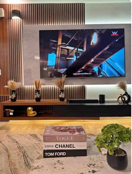 NEW Chic & Cozy 1BD Apartment Near East River, Minutes from Central Park, New York