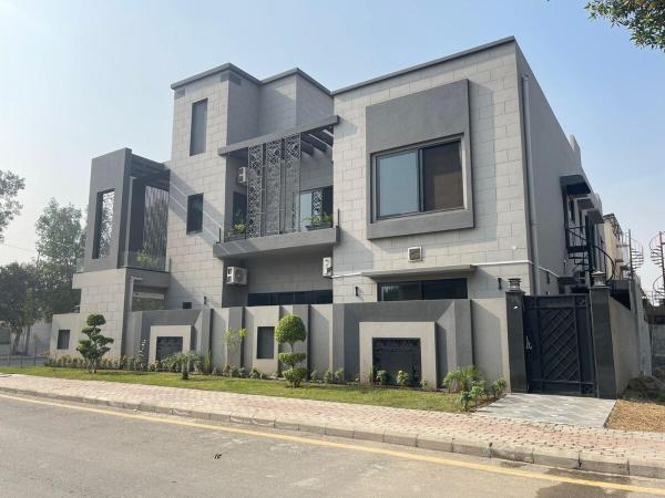 most secure & luxurious house photo 1