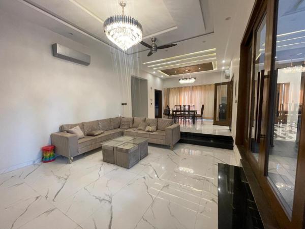 most secure & luxurious house photo 6