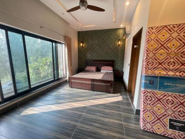 most secure & luxurious house photo 8