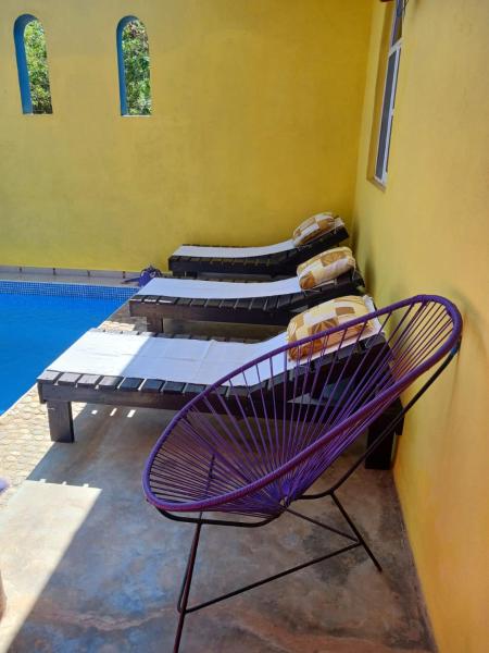 A la foto es mostra l'objecte Casa Soriano situat a la ciutat de Malucano.