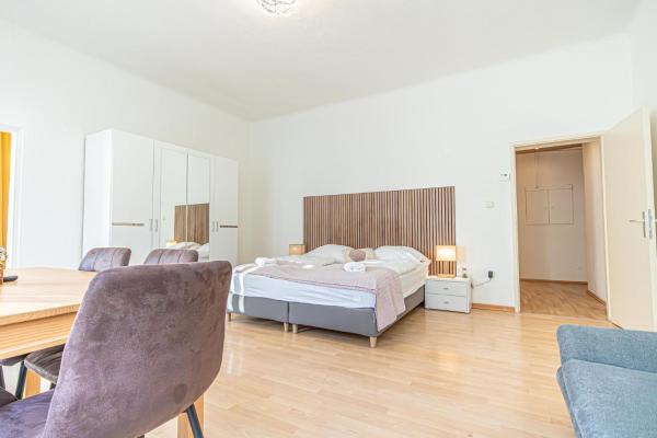 Simple 2-Bedroom Apartment For 5P Nice Location, Vienna