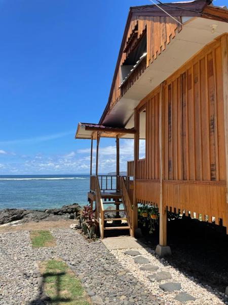 Kertasari Golden House Homestay