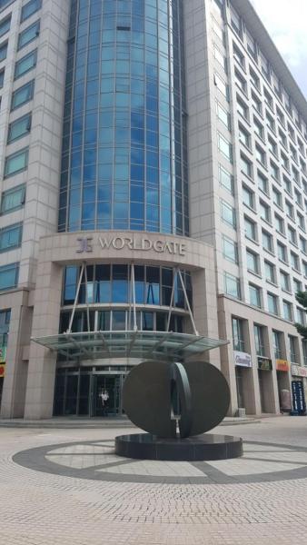 A la foto es mostra l'objecte GOGOhouse situat a la ciutat de Sinbul-to.