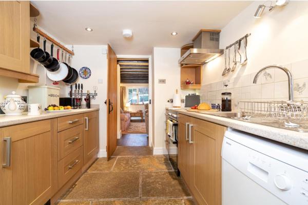 Foto 4: Ingleton 2-Bed Cottage Sleeps 4 Pet Ok & Parking