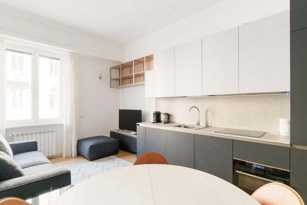 Zdjęcie 6: GuestHost - Stazione Centrale Sleek Apartment
