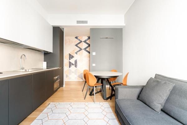 Zdjęcie 2: GuestHost - Stazione Centrale Sleek Apartment