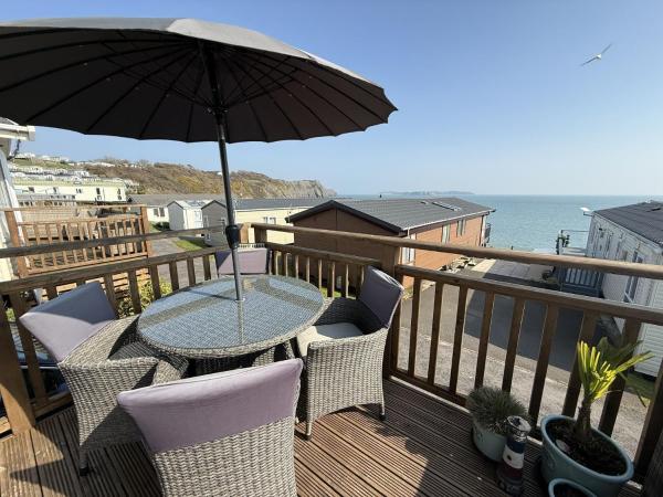 Lydstep Beach Village - 291 Caldey View - Tenby