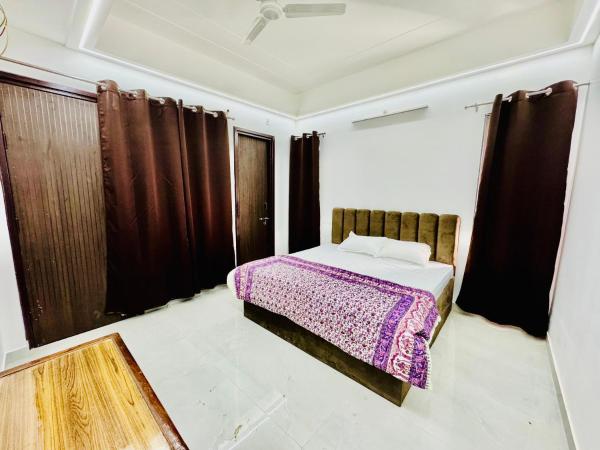 На фото показан объект Jp suites, расположенный в городе Лакхнау.