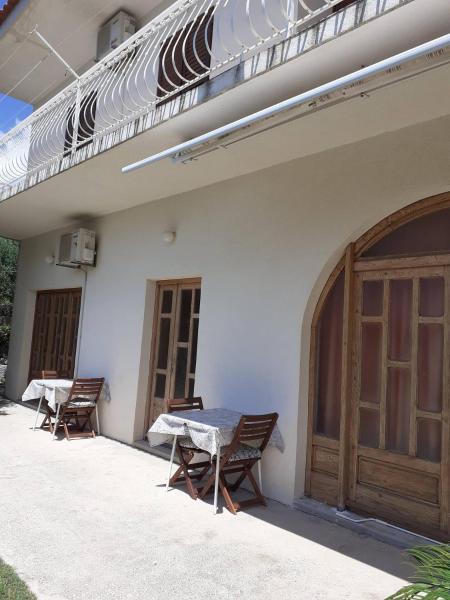 Apartments With Parking Space Makarska - 6768 - Makarska