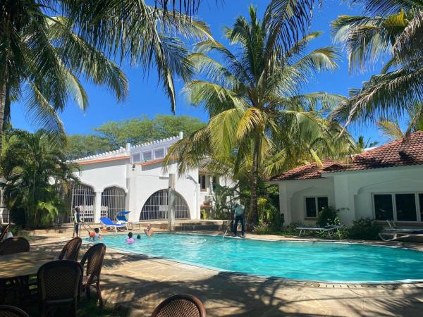 Maasai Koroga Hotel & Apartments, Mombasa