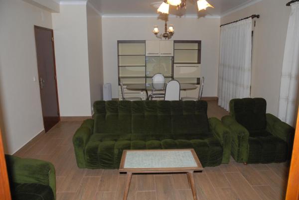 The photo shows the Apartamento Tatiana located in the city of Seia.