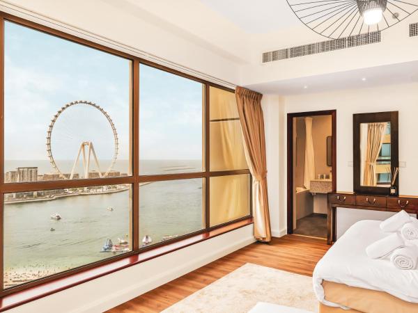 New! JBR Beachfront with Panoramic Dubai Eye Views, Dubaj
