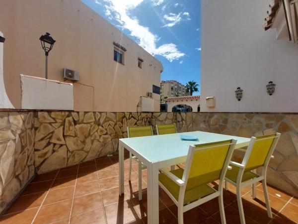 A la foto es mostra l'objecte Casa Mercurio 31 situat a la ciutat de Torrox.