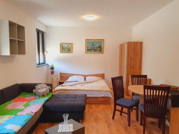 Na foto é possível ver o objeto Dea's apartment localizado na cidade de Šared.