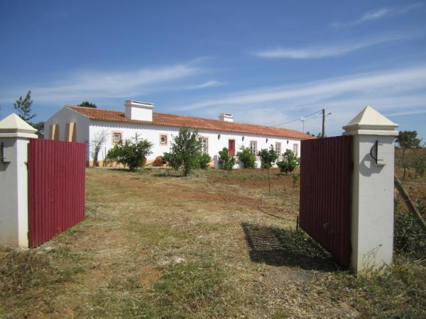 A la foto es mostra l'objecte Costa Vicentina Monte Cailogo situat a la ciutat de Carocha.