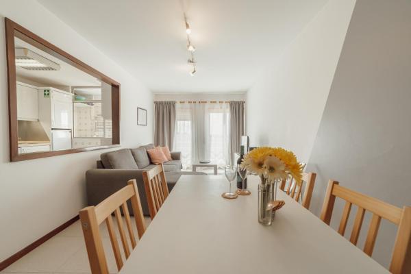Na zdjęciu widoczny jest obiekt Espinho Modern 3 Bedroom Apartment by Vacationy położony w mieście Anta.