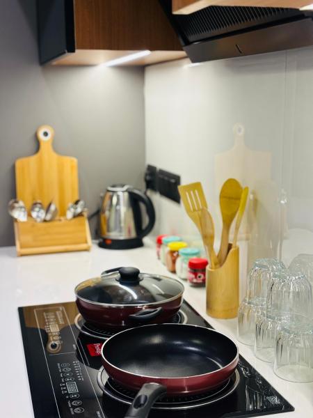 A la foto es mostra l'objecte 1Bhk Studio situat a la ciutat de Noida.