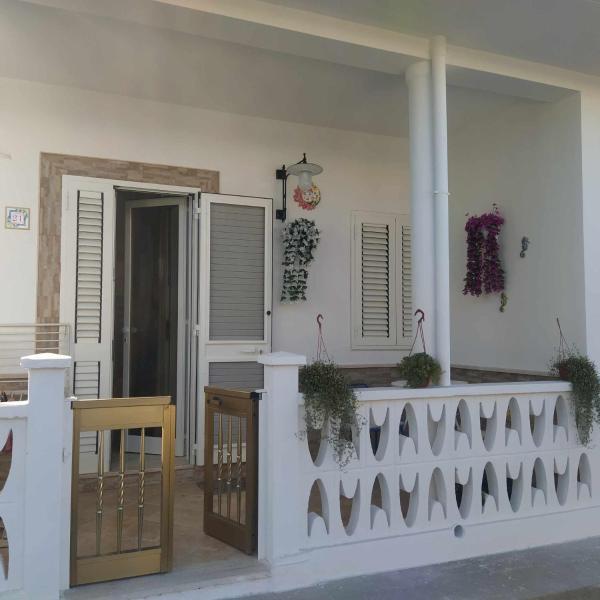 Na foto é possível ver o objeto Casa vacanze Pantaleo localizado na cidade de Lendinuso.