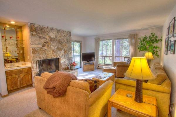 Ski Lake Lodge Home - Carson City, NV