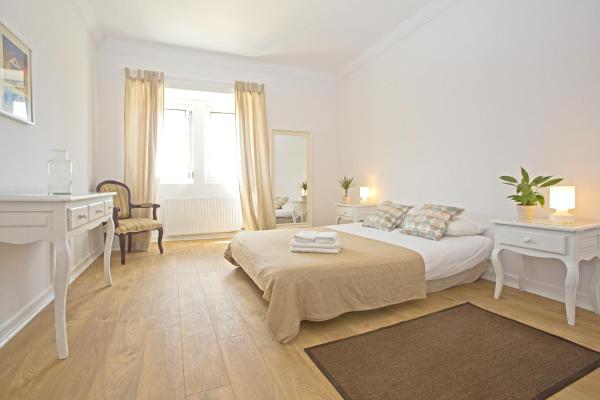 A la foto es mostra l'objecte Amar Hostel & Suites situat a la ciutat de Ericeira.