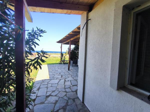 Na zdjęciu widoczny jest obiekt Samothraki Vacation Home, amazing Saos view, 2BR położony w mieście Samotraka.