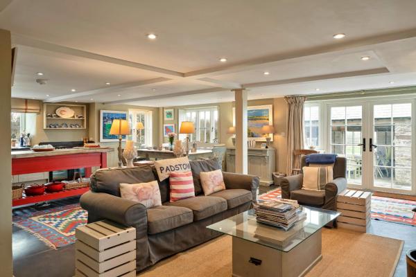 Finest Retreats - St Eval School House - Cornwall