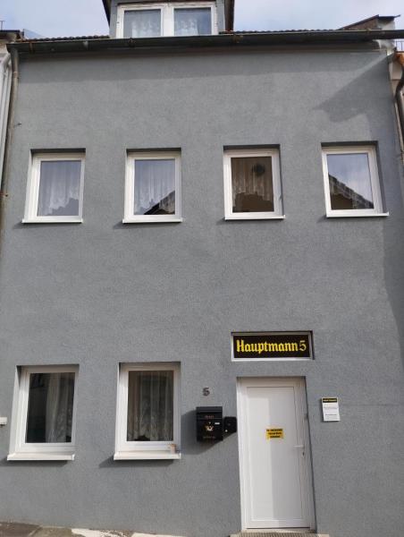 На фото показан объект Hauptmann5, расположенный в городе Вальдмюнхен.
