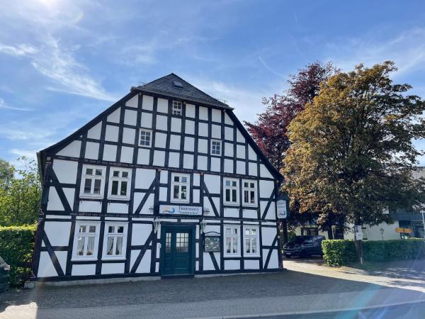 The photo shows the Ferienhaus Lemmerquelle located in the city of Winterberg.