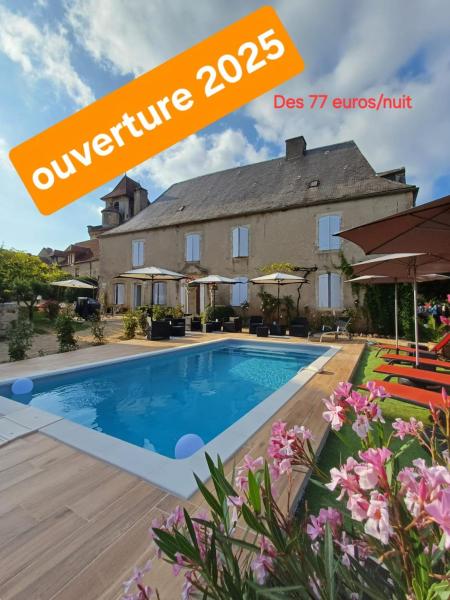 照片显示了位于Balou市的DORDOGNE 24 Chambre d'hôtes ART DECO Élégance et Charme avec piscine au coeur du Périgord物件。