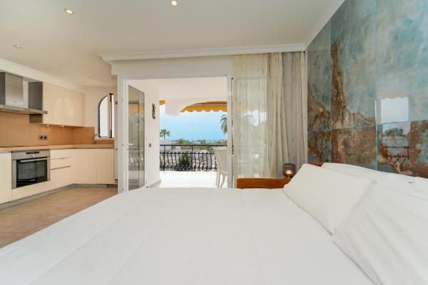 På billedet ses objektet AquaMarina Luxury House by Canarias Prime Homes beliggende i byen Mogán.