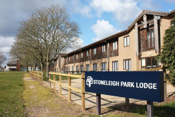 A la foto es mostra l'objecte Stoneleigh Park Lodge situat a la ciutat de Bubbenhall.