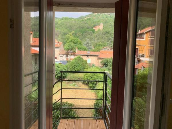 A la foto es mostra l'objecte Charmante Maison de village en montagne avec jardin situat a la ciutat de Sahorre.