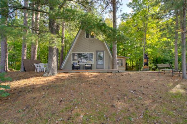 På bildet vises objektet Quiet Deer River Cabin with Dock and Lake View! som ligger i byen Deer River.