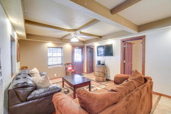 Near Riding Trails For Atvs: Cabin In Delbarton - West Virginia