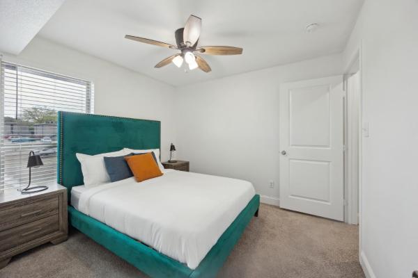 A la foto es mostra l'objecte The Mirage 253 I Spacious 2 Bed 15 Bath situat a la ciutat de Johnsons Station.
