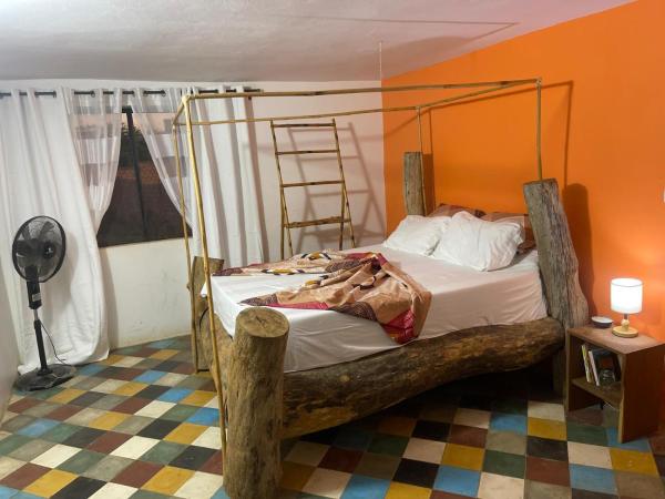 På bildet vises objektet La ferme de babacar som ligger i byen Toubab Dialao.