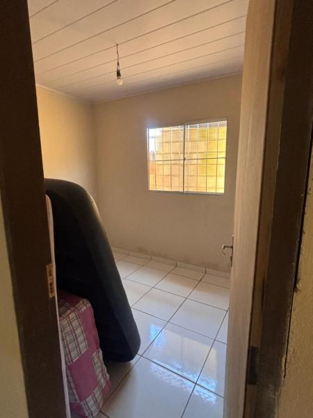 Na zdjęciu widoczny jest obiekt Casa simples e aconchegante położony w mieście Prado.