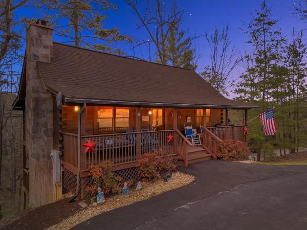 Фотография 4: ER107 - Smoky Mountain Charm - Great Location! Close To Town! cabin