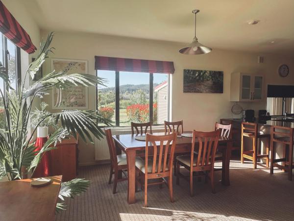 Mountain View Retreat - Hokitika
