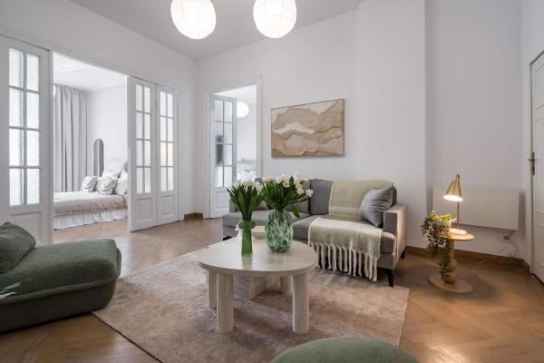 Calea 3br Victoriei Stunner - Two Living Rooms - Balconies On The Avenue - Bucarest
