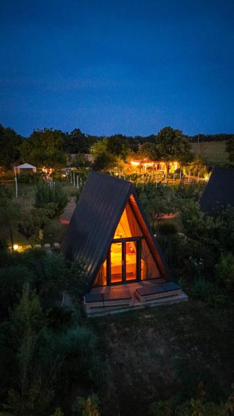 A la foto es mostra l'objecte Perryland Urban Farm situat a la ciutat de Piatra.