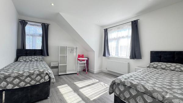 Photo 6 : Flat 3 - 24 Cliff Road