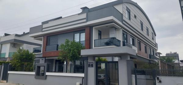 Foto 2: Professionally Maintained, Spacious New Residences Near Lara Beach & Kundu