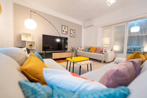 På billedet ses objektet Joy City Stay Madgearu 2 beliggende i byen Timişoara.
