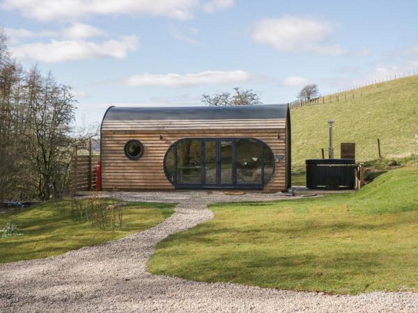 Na foto é possível ver o objeto Binsey Lodge localizado na cidade de Uldale.