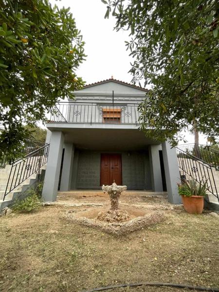 Auf dem Foto ist das Objekt Varvayanni Villa in der Stadt Trýgonas zu sehen.