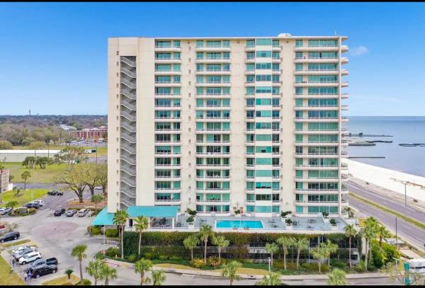Na fotografii je vidět objekt Ocean Club 1206 Premier nacházející se ve městě Biloxi.