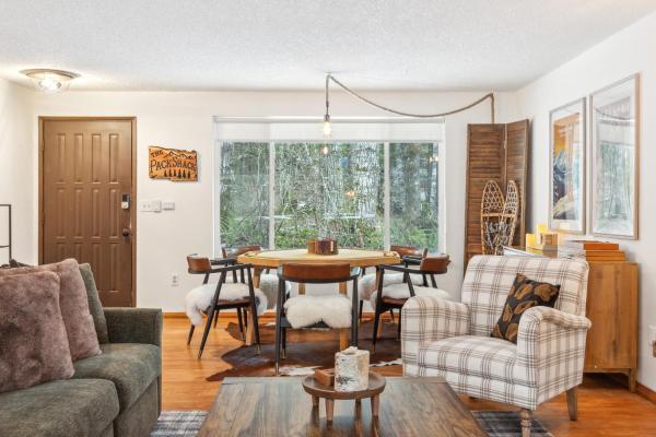 Foto 4: PackShack - Cozy Ski Cabin Mins from White Pass home