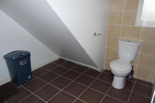 Foto 6: One Bed Flat in Isleworth near Syon Lane Station
